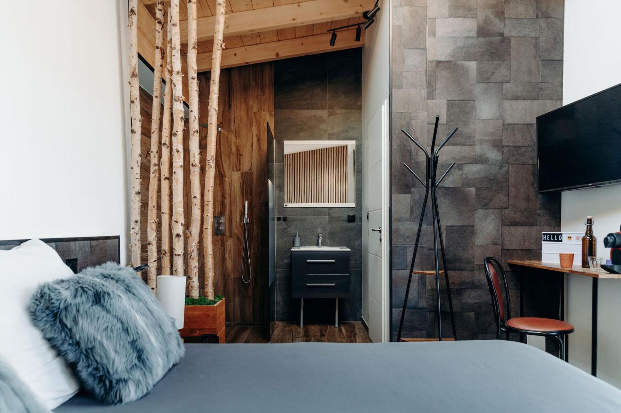 La Villa D'Helene 2 - Chambres D'Hotes Bnb Et Appartements - Клюз Экстерьер фото